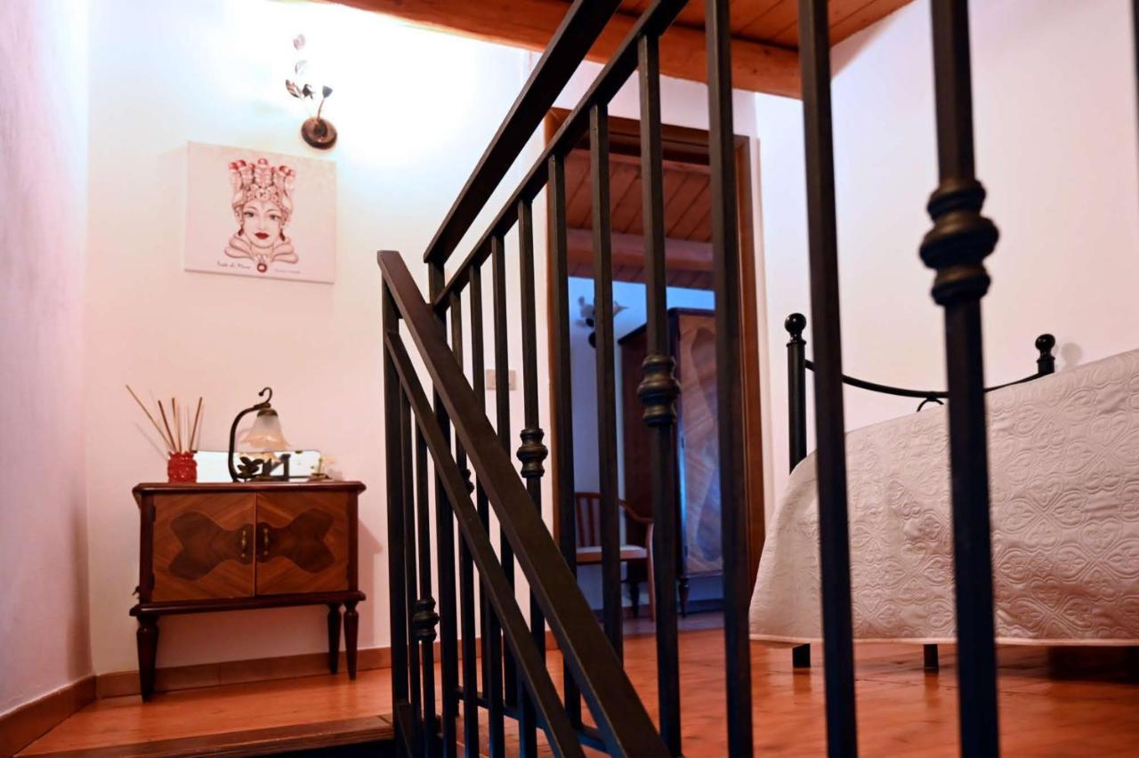 Casa Acqua Veccia Villa โนโต ภายนอก รูปภาพ